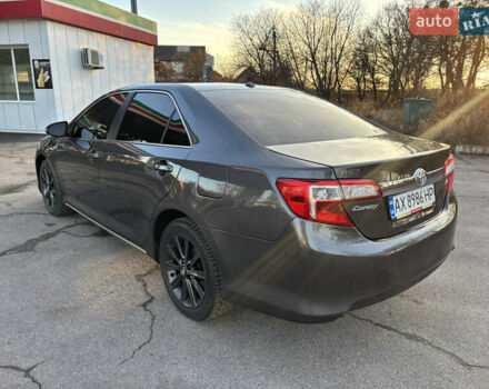 Сірий Тойота Камрі, об'ємом двигуна 2.49 л та пробігом 190 тис. км за 11800 $, фото 4 на Automoto.ua