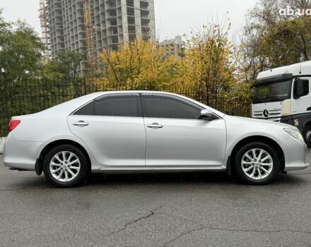 Серый Тойота Камри, объемом двигателя 2.5 л и пробегом 213 тыс. км за 14490 $, фото 13 на Automoto.ua