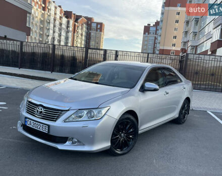 Сірий Тойота Камрі, об'ємом двигуна 3.5 л та пробігом 231 тис. км за 13400 $, фото 4 на Automoto.ua