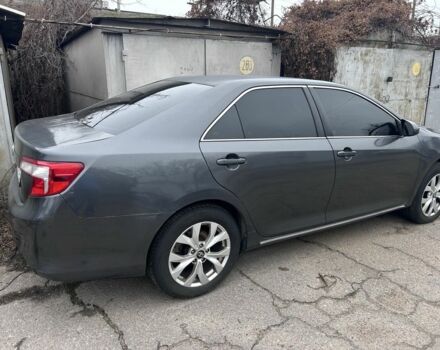 Сірий Тойота Камрі, об'ємом двигуна 2.5 л та пробігом 200 тис. км за 9700 $, фото 2 на Automoto.ua