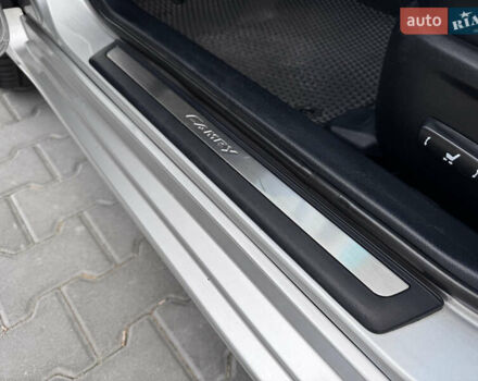 Тойота Камри 2012 в Киеве на Automoto.ua Серый Тойота Камри, объемом двигателя 2.49 л и пробегом 198 тыс. км за 15490 $, фото 30 на Automoto.ua