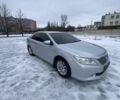 Серый Тойота Камри, объемом двигателя 2.5 л и пробегом 165 тыс. км за 12600 $, фото 1 на Automoto.ua