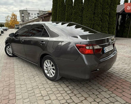 Серый Тойота Камри, объемом двигателя 2.49 л и пробегом 252 тыс. км за 11499 $, фото 4 на Automoto.ua
