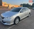 Сірий Тойота Камрі, об'ємом двигуна 2.49 л та пробігом 184 тис. км за 13300 $, фото 1 на Automoto.ua