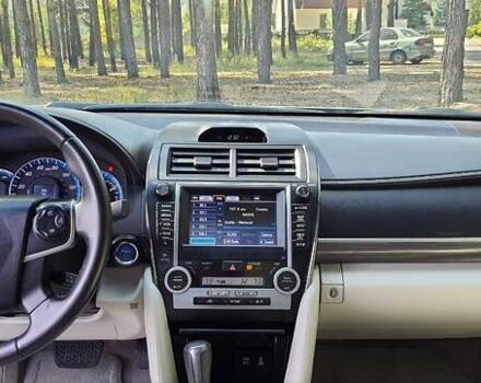 Серый Тойота Камри, объемом двигателя 2.49 л и пробегом 229 тыс. км за 12800 $, фото 16 на Automoto.ua