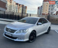 Сірий Тойота Камрі, об'ємом двигуна 3.5 л та пробігом 230 тис. км за 13700 $, фото 1 на Automoto.ua