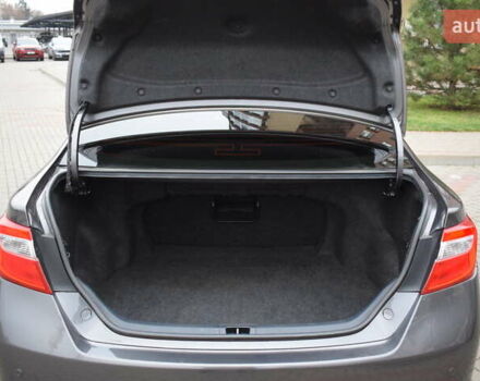 Сірий Тойота Камрі, об'ємом двигуна 2.5 л та пробігом 163 тис. км за 13250 $, фото 8 на Automoto.ua