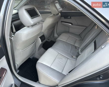 Сірий Тойота Камрі, об'ємом двигуна 2.49 л та пробігом 190 тис. км за 11800 $, фото 11 на Automoto.ua