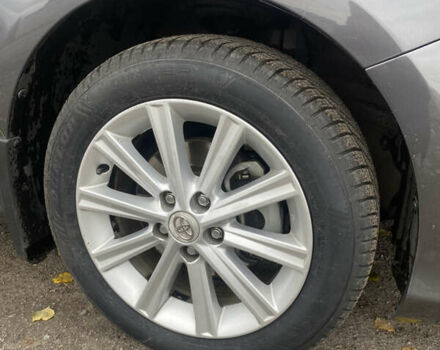 Сірий Тойота Камрі, об'ємом двигуна 2.5 л та пробігом 179 тис. км за 16000 $, фото 10 на Automoto.ua