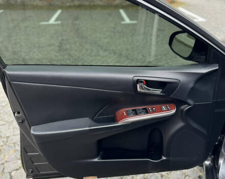 Сірий Тойота Камрі, об'ємом двигуна 2.49 л та пробігом 215 тис. км за 15000 $, фото 13 на Automoto.ua