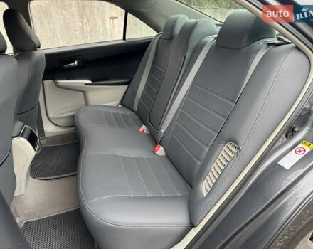 Сірий Тойота Камрі, об'ємом двигуна 2.49 л та пробігом 268 тис. км за 10990 $, фото 9 на Automoto.ua