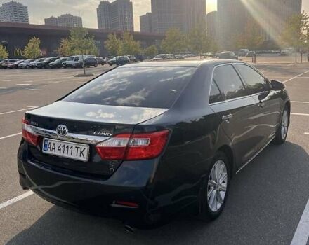 Серый Тойота Камри, объемом двигателя 2.5 л и пробегом 175 тыс. км за 16500 $, фото 2 на Automoto.ua