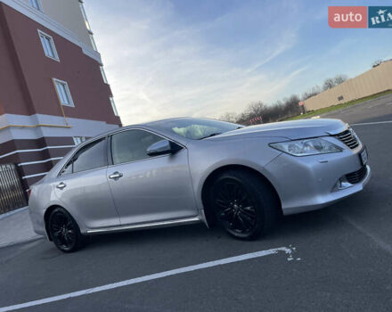 Серый Тойота Камри, объемом двигателя 3.5 л и пробегом 230 тыс. км за 13400 $, фото 9 на Automoto.ua