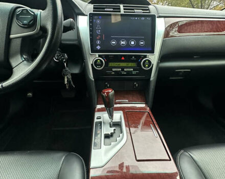 Серый Тойота Камри, объемом двигателя 2.49 л и пробегом 271 тыс. км за 12500 $, фото 27 на Automoto.ua