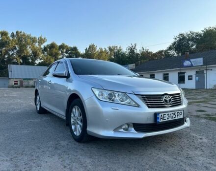 Сірий Тойота Камрі, об'ємом двигуна 2.5 л та пробігом 220 тис. км за 13900 $, фото 1 на Automoto.ua