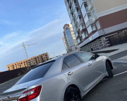 Сірий Тойота Камрі, об'ємом двигуна 3.5 л та пробігом 231 тис. км за 13400 $, фото 13 на Automoto.ua