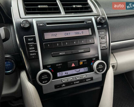 Сірий Тойота Камрі, об'ємом двигуна 2.49 л та пробігом 268 тис. км за 10990 $, фото 24 на Automoto.ua