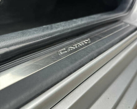 Серый Тойота Камри, объемом двигателя 2.49 л и пробегом 271 тыс. км за 12500 $, фото 11 на Automoto.ua