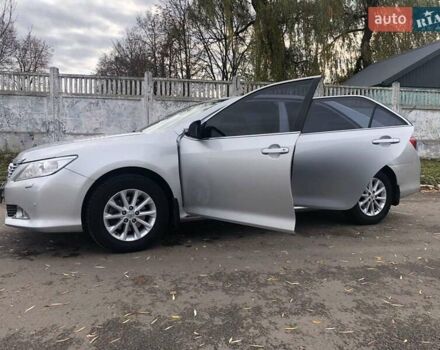 Серый Тойота Камри, объемом двигателя 2.5 л и пробегом 181 тыс. км за 11500 $, фото 19 на Automoto.ua
