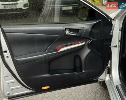 Серый Тойота Камри, объемом двигателя 2.5 л и пробегом 213 тыс. км за 14490 $, фото 18 на Automoto.ua