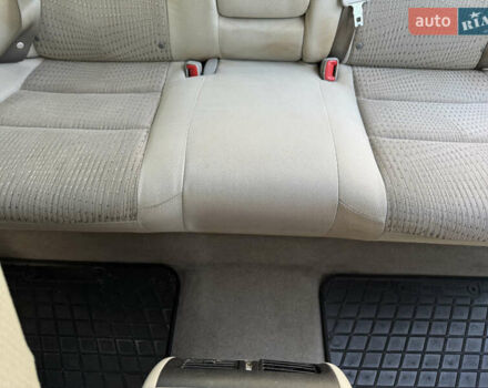 Серый Тойота Камри, объемом двигателя 2.49 л и пробегом 290 тыс. км за 9500 $, фото 36 на Automoto.ua