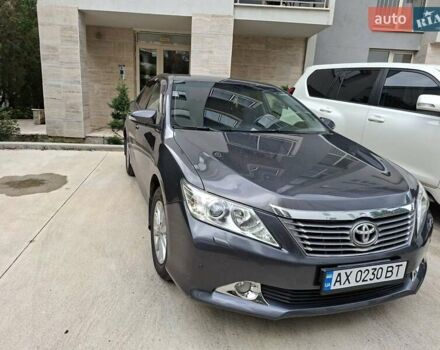 Серый Тойота Камри, объемом двигателя 2.49 л и пробегом 160 тыс. км за 14500 $, фото 7 на Automoto.ua