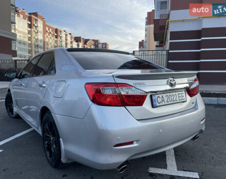 Сірий Тойота Камрі, об'ємом двигуна 3.5 л та пробігом 231 тис. км за 13400 $, фото 28 на Automoto.ua