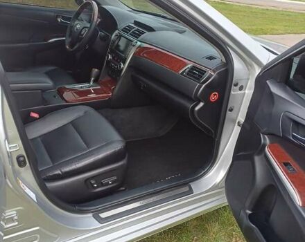 Сірий Тойота Камрі, об'ємом двигуна 2.5 л та пробігом 290 тис. км за 14000 $, фото 15 на Automoto.ua