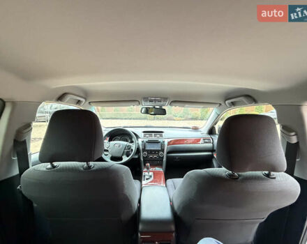 Сірий Тойота Камрі, об'ємом двигуна 2.5 л та пробігом 232 тис. км за 12800 $, фото 35 на Automoto.ua