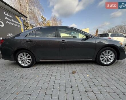 Сірий Тойота Камрі, об'ємом двигуна 2.5 л та пробігом 138 тис. км за 11950 $, фото 15 на Automoto.ua