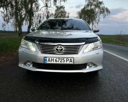 Серый Тойота Камри, объемом двигателя 2.5 л и пробегом 250 тыс. км за 12800 $, фото 3 на Automoto.ua