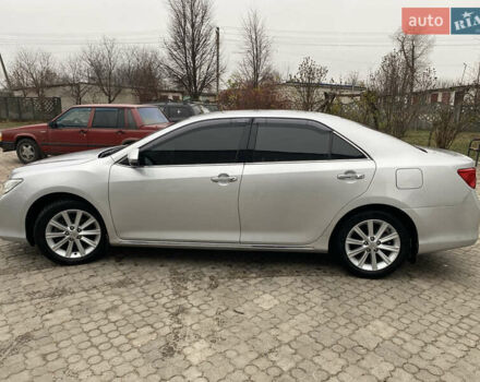 Сірий Тойота Камрі, об'ємом двигуна 2.5 л та пробігом 136 тис. км за 16500 $, фото 9 на Automoto.ua