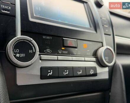 Сірий Тойота Камрі, об'ємом двигуна 2.49 л та пробігом 316 тис. км за 11790 $, фото 18 на Automoto.ua