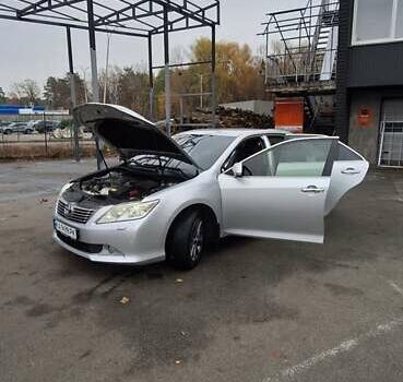 Серый Тойота Камри, объемом двигателя 2.49 л и пробегом 183 тыс. км за 14000 $, фото 19 на Automoto.ua