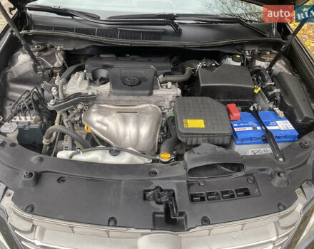 Сірий Тойота Камрі, об'ємом двигуна 2.5 л та пробігом 179 тис. км за 16000 $, фото 4 на Automoto.ua