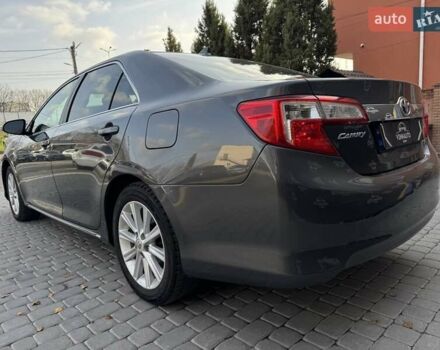 Сірий Тойота Камрі, об'ємом двигуна 2.5 л та пробігом 138 тис. км за 11950 $, фото 11 на Automoto.ua