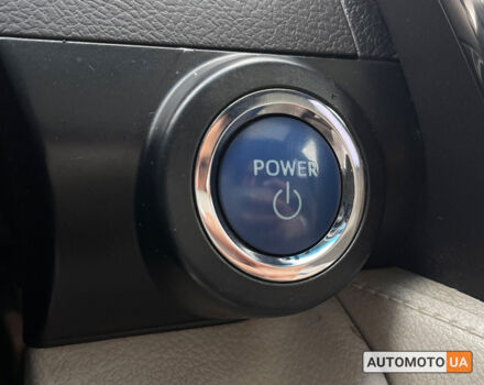 Серый Тойота Камри, объемом двигателя 2.5 л и пробегом 252 тыс. км за 12200 $, фото 15 на Automoto.ua