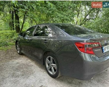 Сірий Тойота Камрі, об'ємом двигуна 2.49 л та пробігом 290 тис. км за 9500 $, фото 6 на Automoto.ua