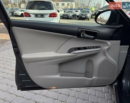 Сірий Тойота Камрі, об'ємом двигуна 2.5 л та пробігом 138 тис. км за 11950 $, фото 22 на Automoto.ua