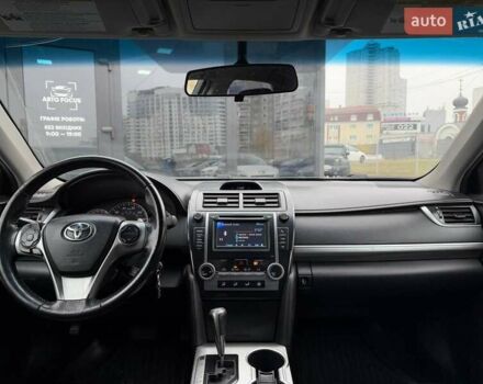 Сірий Тойота Камрі, об'ємом двигуна 2.49 л та пробігом 316 тис. км за 11790 $, фото 12 на Automoto.ua