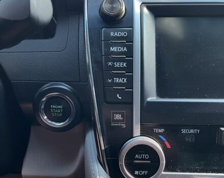 Серый Тойота Камри, объемом двигателя 2.5 л и пробегом 150 тыс. км за 15000 $, фото 7 на Automoto.ua