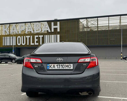 Тойота Камри 2012 в Киеве на Automoto.ua Серый Тойота Камри, объемом двигателя 2.49 л и пробегом 193 тыс. км за 9699 $, фото 4 на Automoto.ua