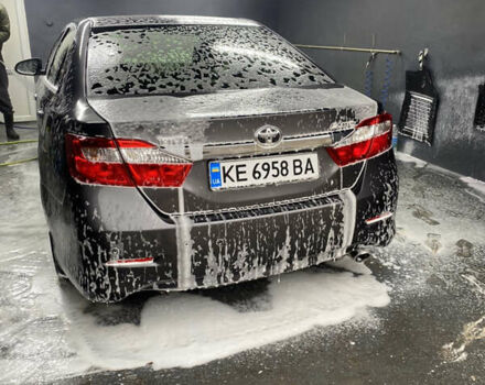 Сірий Тойота Камрі, об'ємом двигуна 2.5 л та пробігом 179 тис. км за 16000 $, фото 1 на Automoto.ua