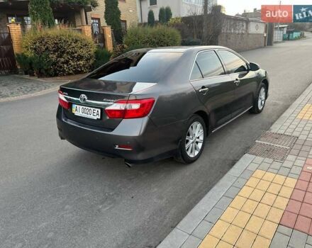 Сірий Тойота Камрі, об'ємом двигуна 2.5 л та пробігом 233 тис. км за 15000 $, фото 6 на Automoto.ua