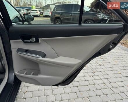 Сірий Тойота Камрі, об'ємом двигуна 2.5 л та пробігом 138 тис. км за 11950 $, фото 26 на Automoto.ua