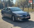 Серый Тойота Камри, объемом двигателя 2.5 л и пробегом 323 тыс. км за 9990 $, фото 2 на Automoto.ua