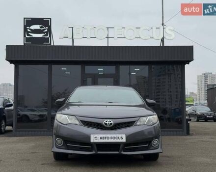 Сірий Тойота Камрі, об'ємом двигуна 2.49 л та пробігом 316 тис. км за 11790 $, фото 2 на Automoto.ua