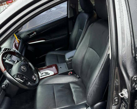 Сірий Тойота Камрі, об'ємом двигуна 2.49 л та пробігом 253 тис. км за 10799 $, фото 8 на Automoto.ua