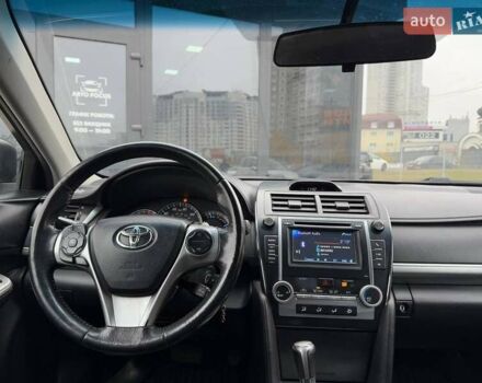 Сірий Тойота Камрі, об'ємом двигуна 2.49 л та пробігом 316 тис. км за 11790 $, фото 13 на Automoto.ua