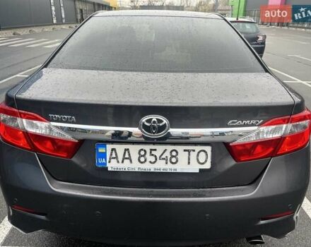 Серый Тойота Камри, объемом двигателя 2.5 л и пробегом 188 тыс. км за 15800 $, фото 9 на Automoto.ua